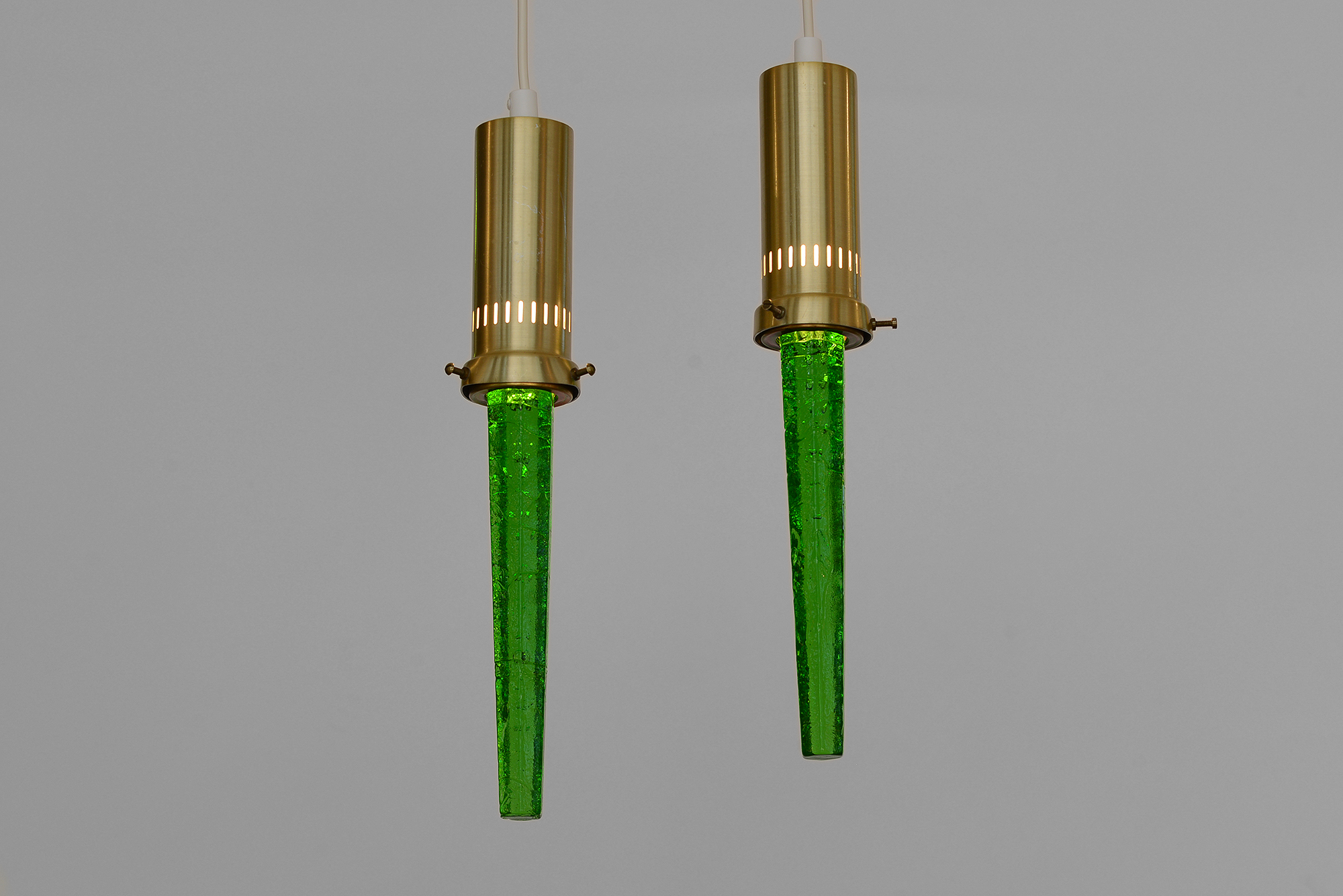 Pair of pendant lights Sweden Engberg. HAGBLOM by “Istappen” 1960s Ateljé –